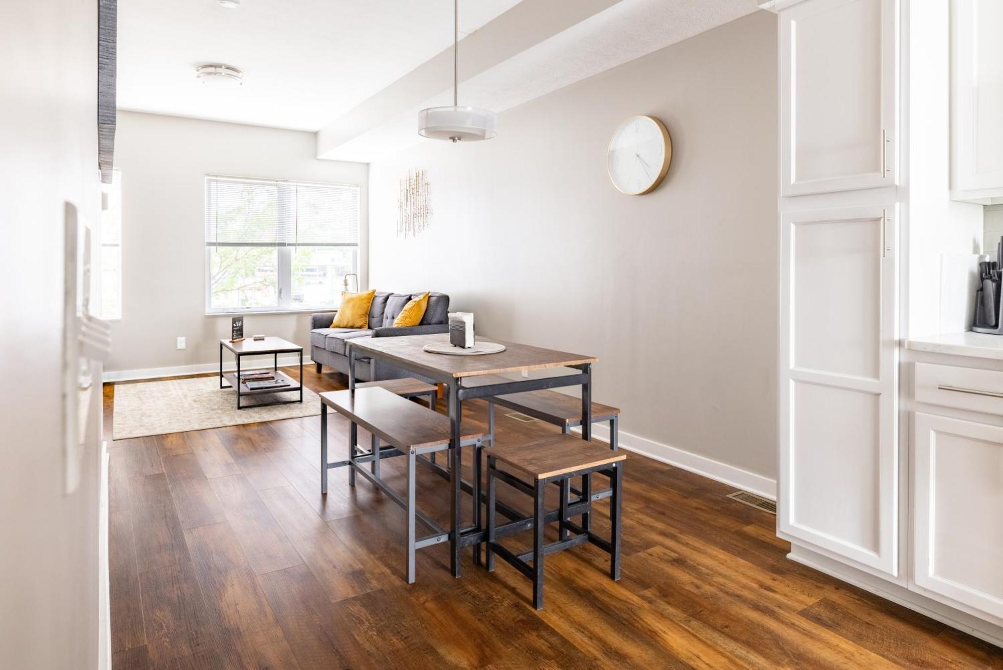 Luxury Downtown Townhome Unit 15 Cleveland Exterior foto
